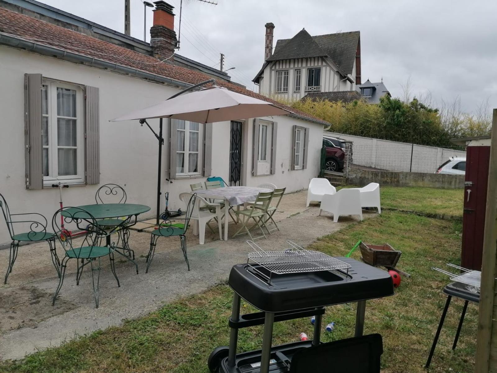 Maison De Villegiature A Trouville Sur Mer Exterior photo